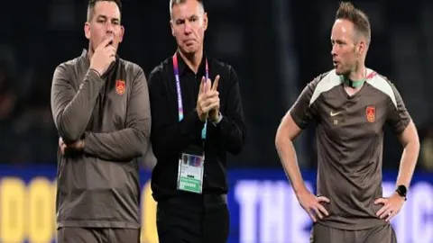 勇士合力送出40次助攻，7将得分破20，大胜黄蜂36分！